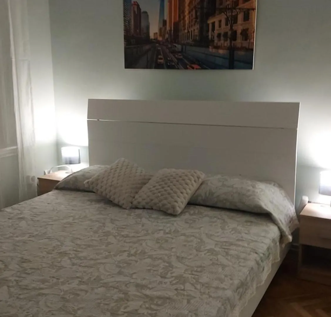 Monica'S Apartman Szegedin Ungarn